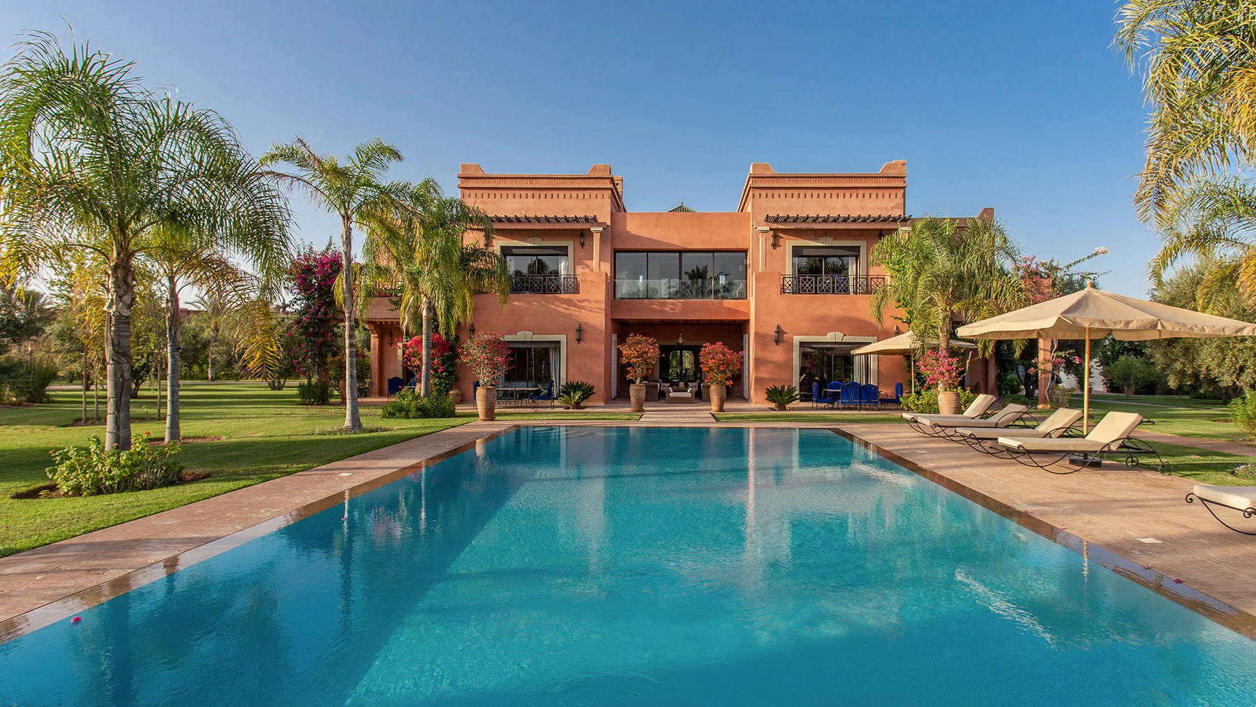 Villa avec grande piscine et jardin à Marrakech